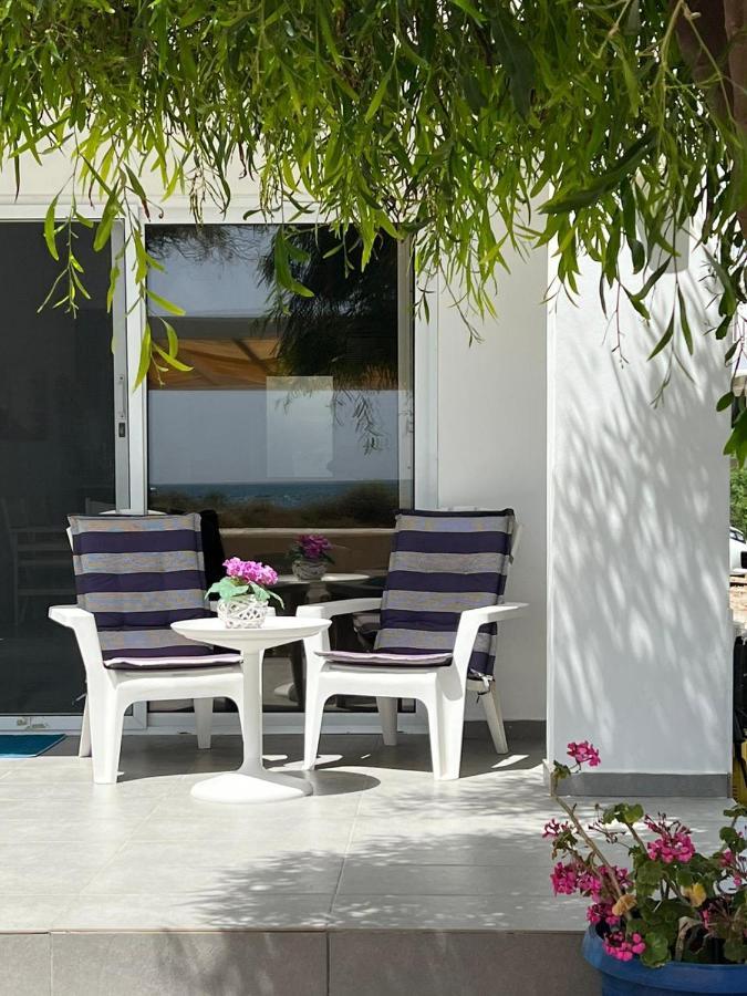 Cozy Beach House Перволия Екстериор снимка