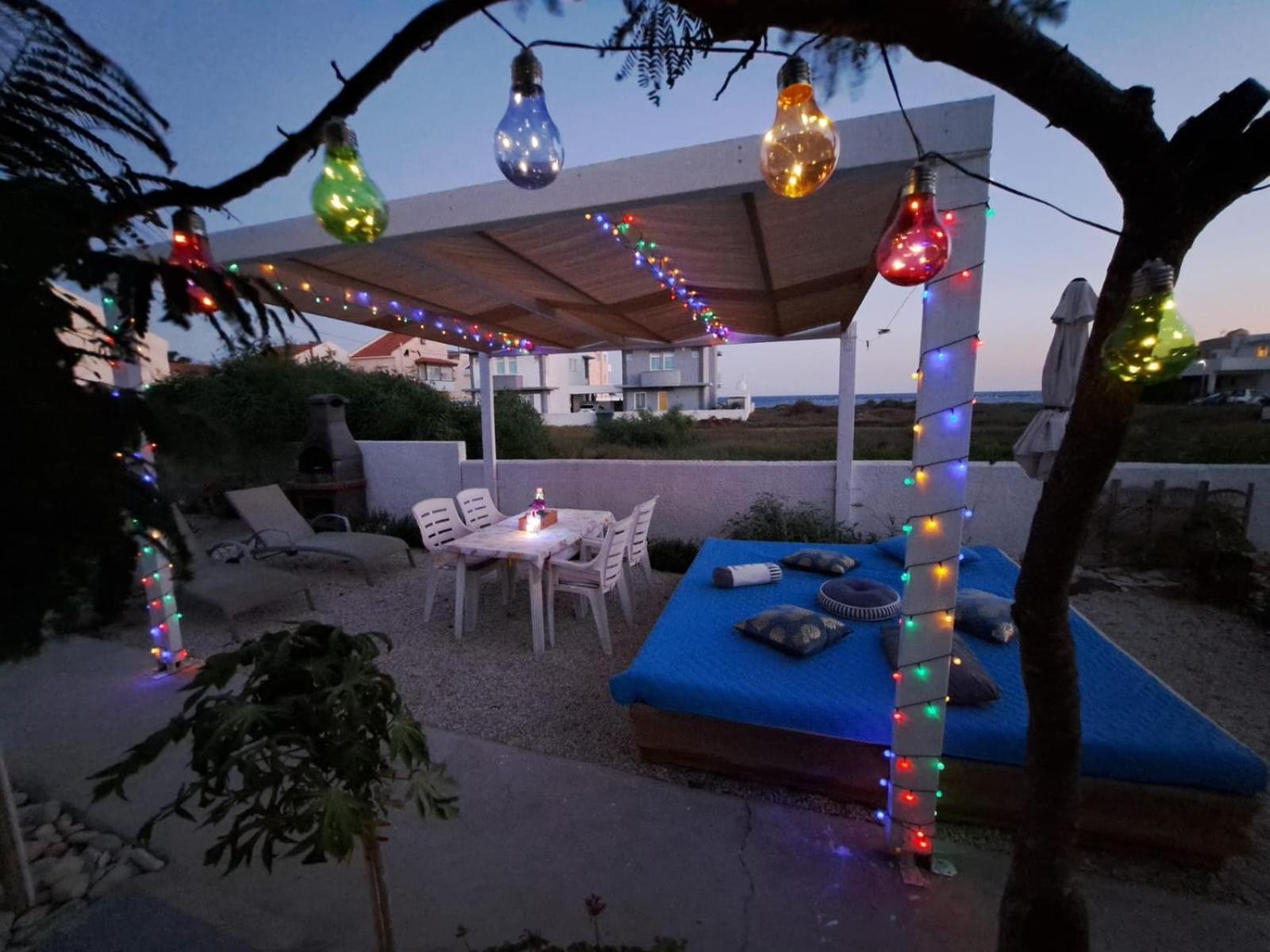 Cozy Beach House Перволия Екстериор снимка