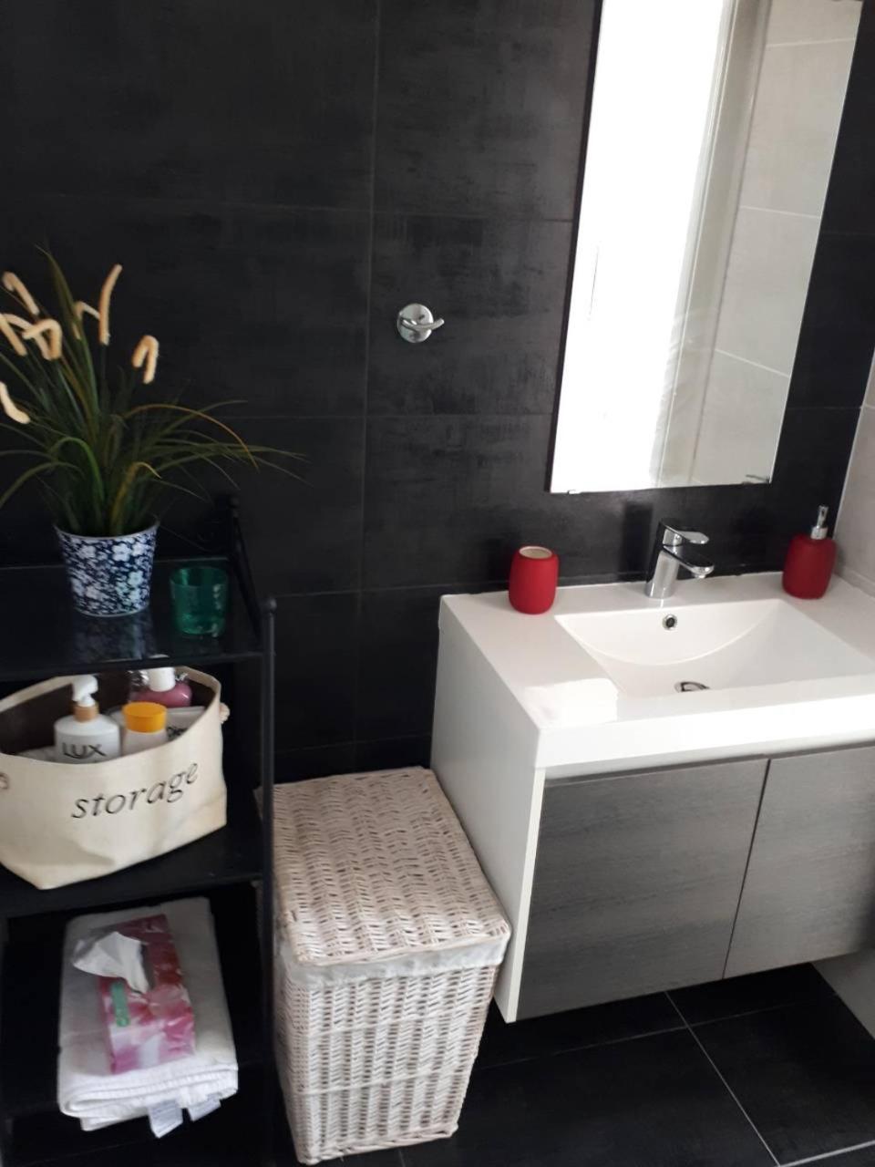 Cozy Beach House Перволия Екстериор снимка