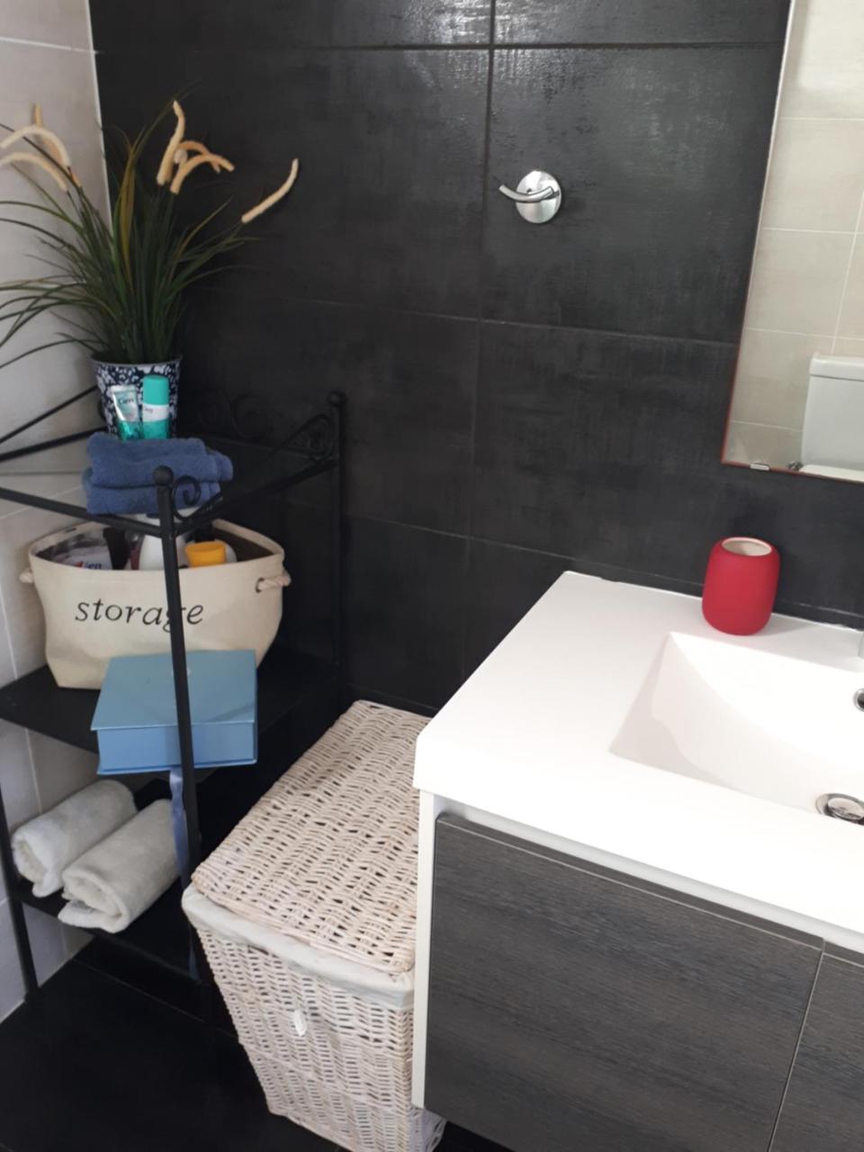 Cozy Beach House Перволия Екстериор снимка