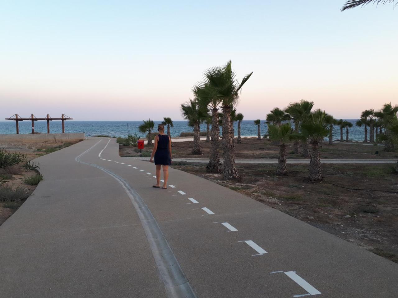 Cozy Beach House Перволия Екстериор снимка