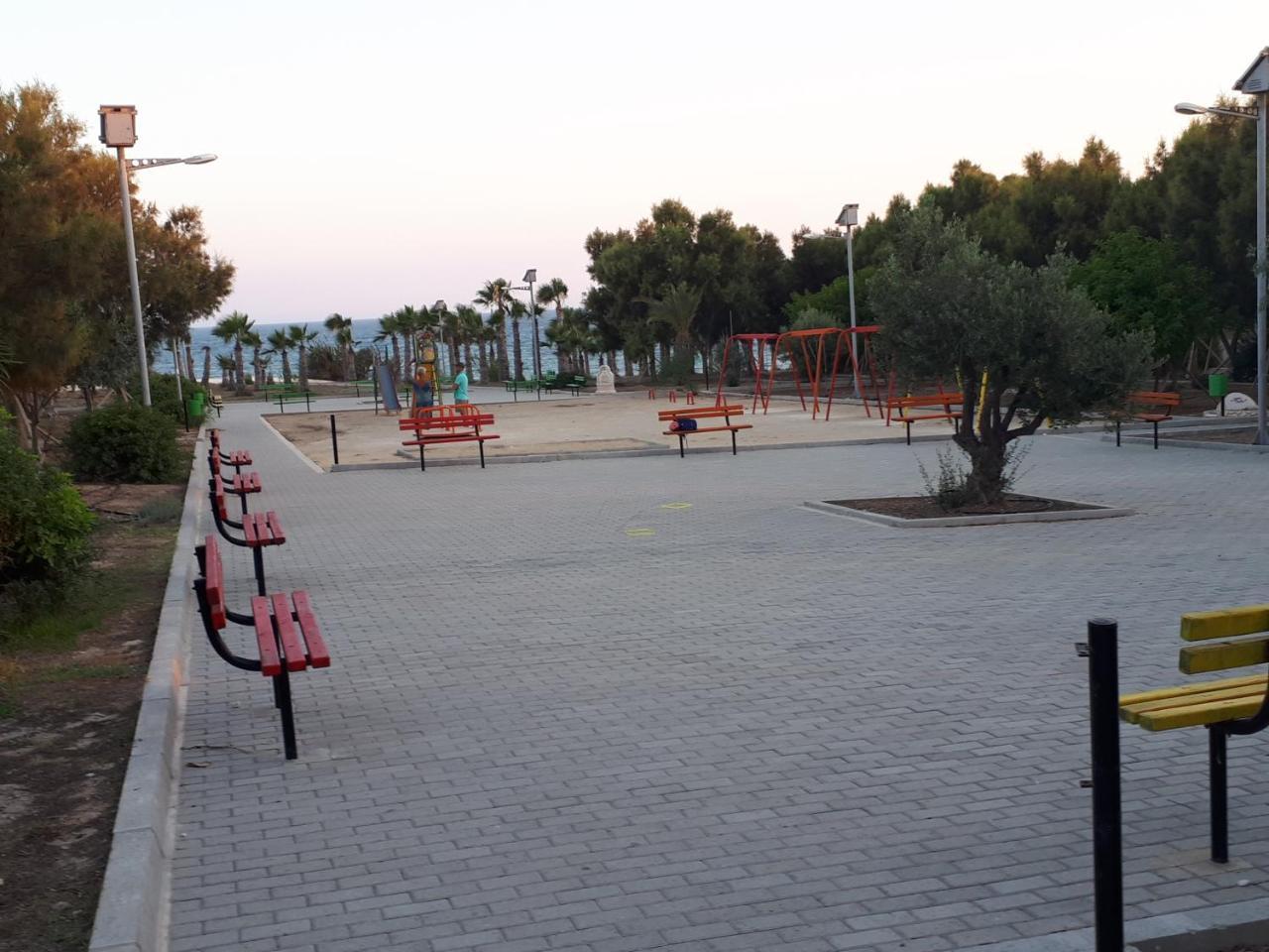 Cozy Beach House Перволия Екстериор снимка