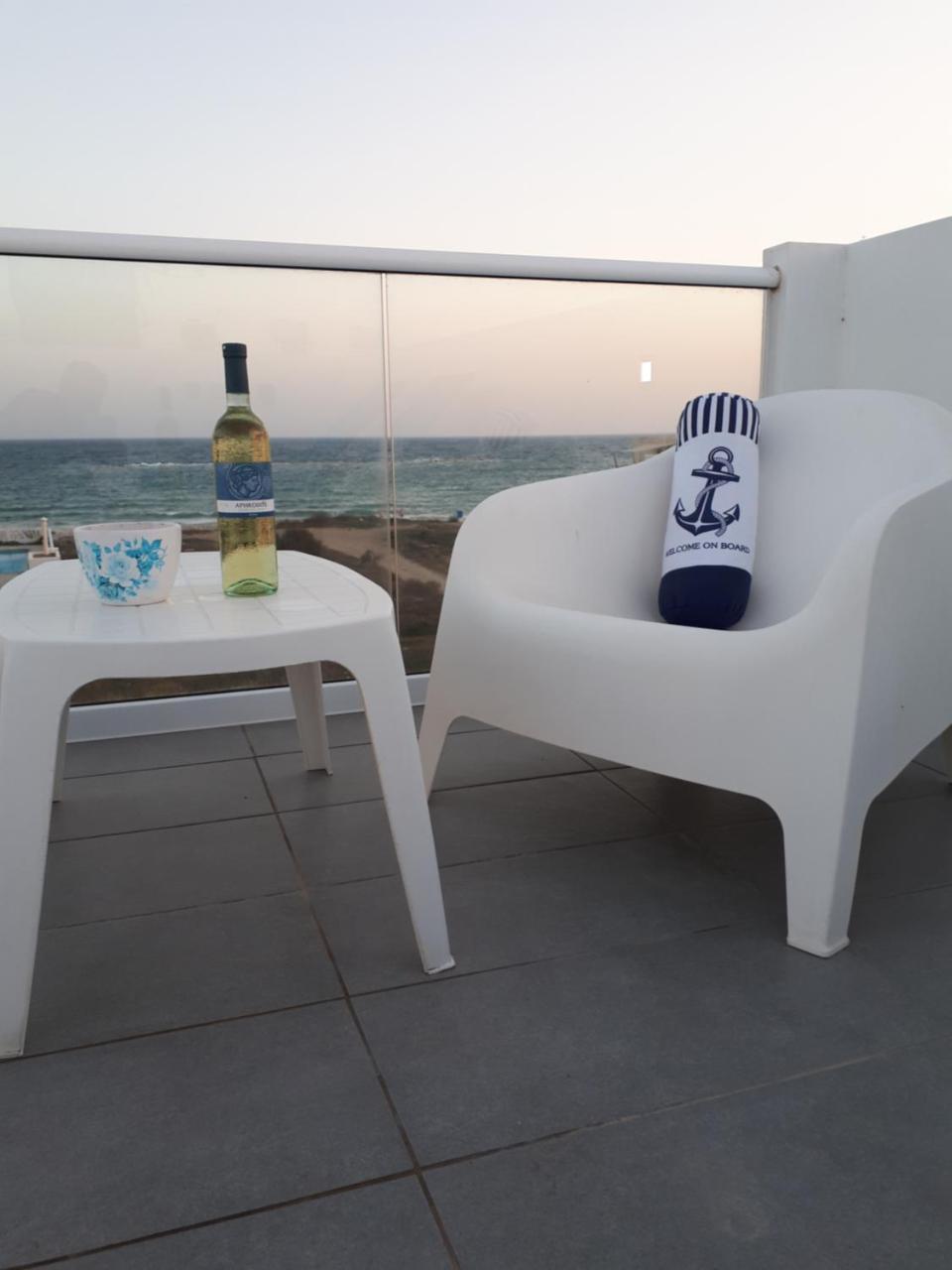 Cozy Beach House Перволия Екстериор снимка